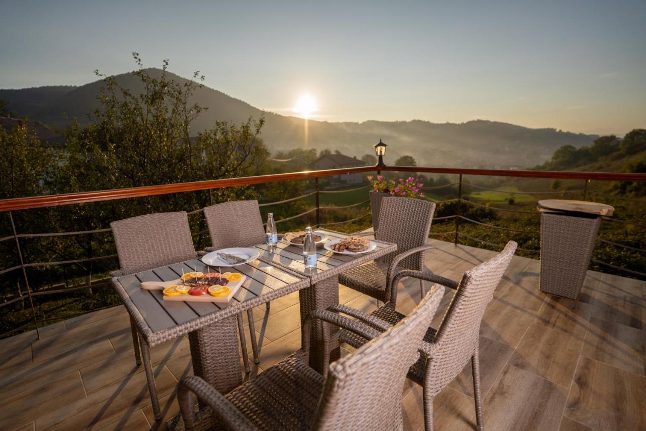 The View Apartment Visoko Luaran gambar