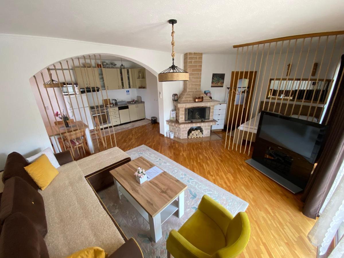 The View Apartment Visoko Luaran gambar